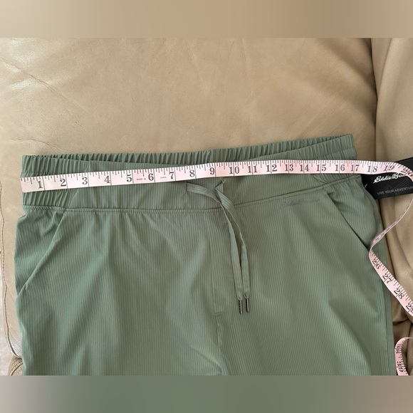 Eddie Bauer Track Stripe woven joggers. MSRP $70 - Picture 6 of 15